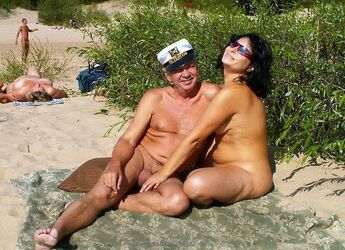 nude on beach. Photo #1