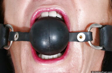ball gag pictures. Photo #2