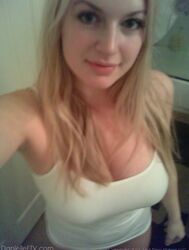 phat knocker blondie selfie. Photo #5