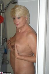 bare platinum-blonde bathroom. Photo #1